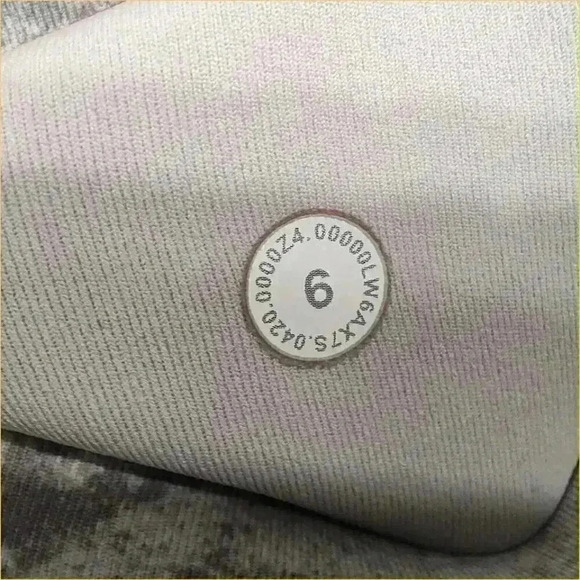 Lululemon Time To Sweat Crop 23" Legging Eternal Wave Size 6 Yoga Pants - Picture 3 of 4